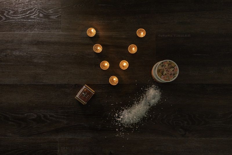 Кварцвиниловая плитка Vinilam УЦЕНКА №2 8890-EIR Дуб Лугано (2,74)