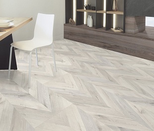 Ламинат Kaindl Natural Touch 8-32 ШИРОКАЯ Дуб Алнвиг К4438 RH