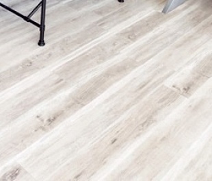 Кварцвиниловая плитка KDF Natural Wood LVT KW7415
