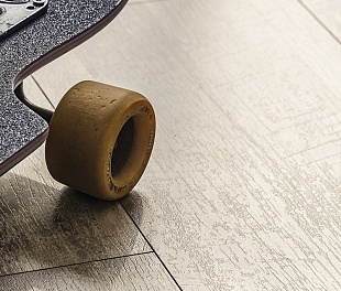 Ламинат Kaindl Classic Touch 8-32 ШИРОКАЯ Сосна БАРН K5272 VS