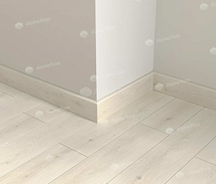 Плинтус Alpine floor Parquet Light SK 11-25