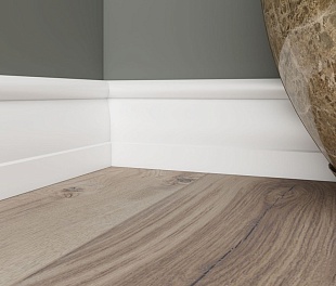 Плинтус Ultrawood Base 020
