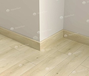 Плинтус Alpine floor Parquet Light SK 13-24