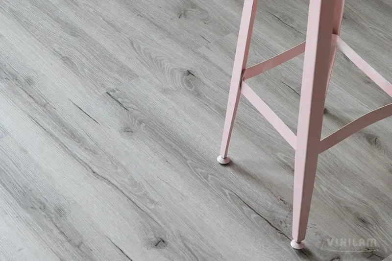 Кварцвиниловая плитка Vinilam Click 4 мм 44620 Дуб Гера