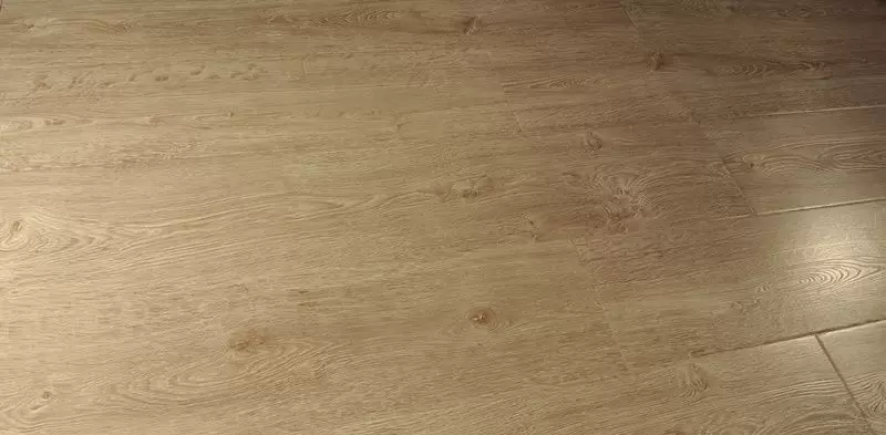 Ламинат Imperial Lux 5002 Дуб Виктория