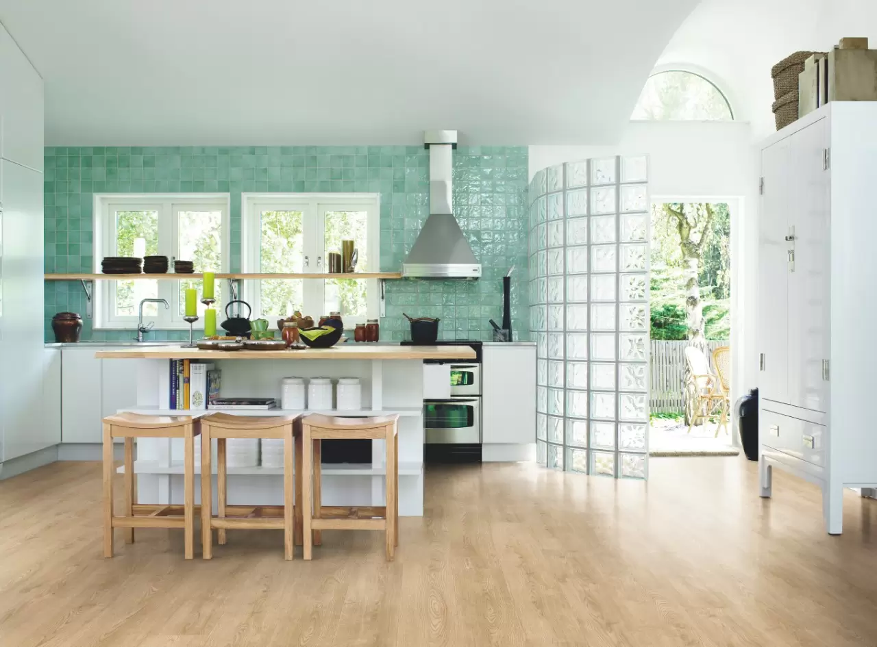 Ламинат Pergo Original Excellence Classic Plank 4V Veritas Дуб карамельный брашированный, планка L1237-04185