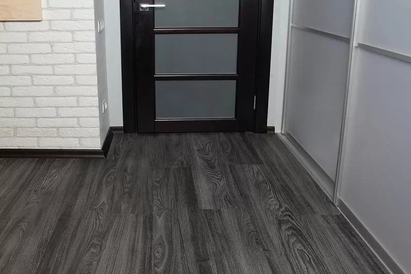 Кварцвиниловая плитка Decoria Mild Tile Дуб Велье DW 3153
