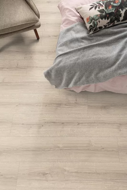 Ламинат Egger 8 32 Large Clic it EPL183 Дуб Шерман светлый GAG