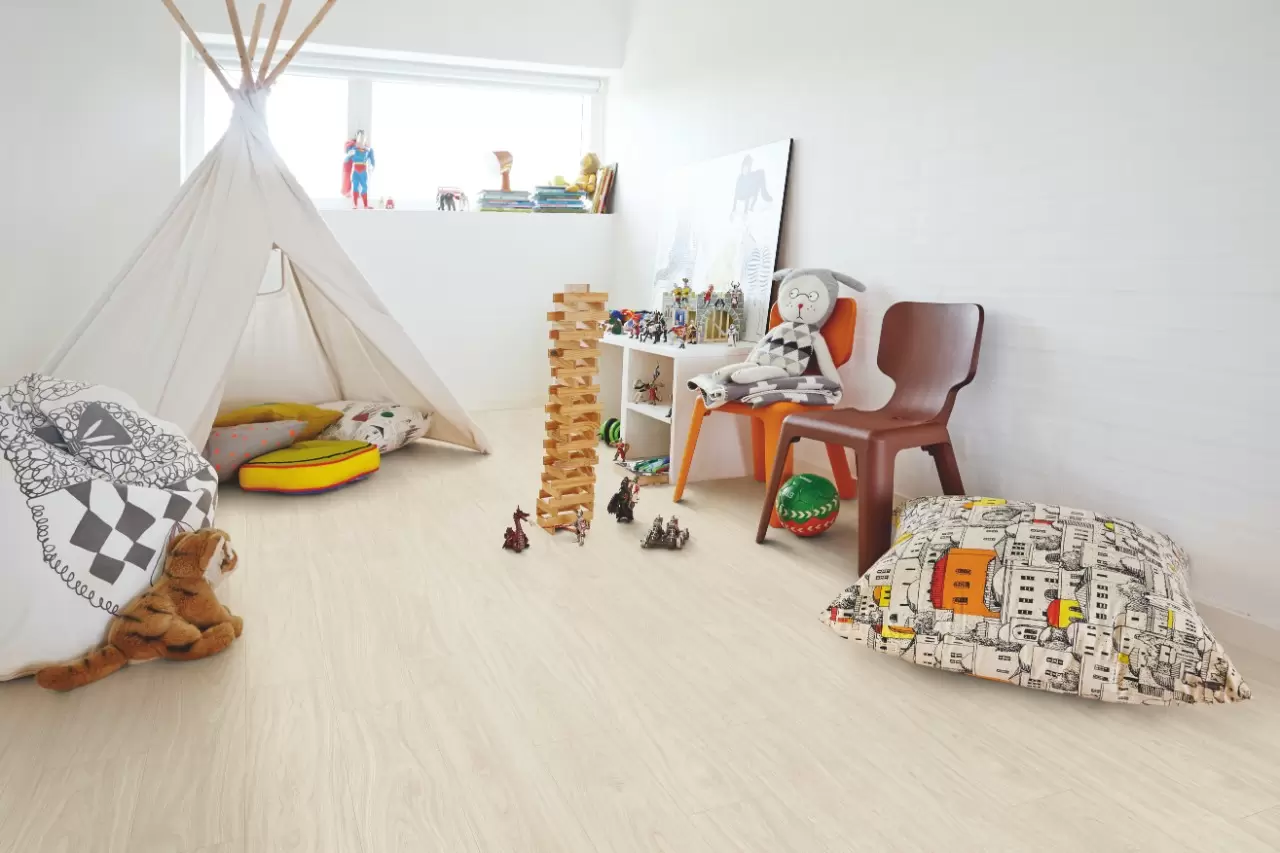 Кварцвиниловая плитка Pergo Optimum Classic Plank Click Дуб Нордик Белый V3107-40020