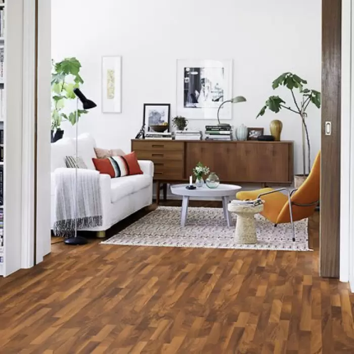 Ламинат Pergo Original Excellence Classic Plank Орех, 3-Х Полосный L0201-01791